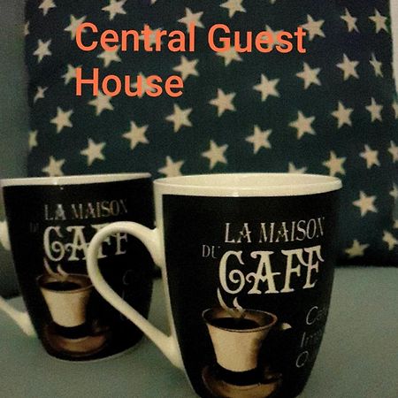 Central Guest House เนเปิลส์ ภายนอก รูปภาพ