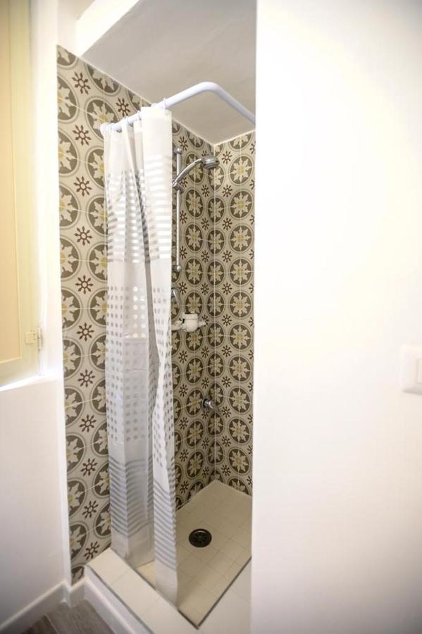 Central Guest House เนเปิลส์ ภายนอก รูปภาพ